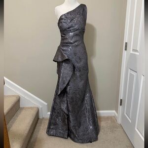 Xscape Metallic purple bluish silver One-Shoulder Evening Gown sz 16